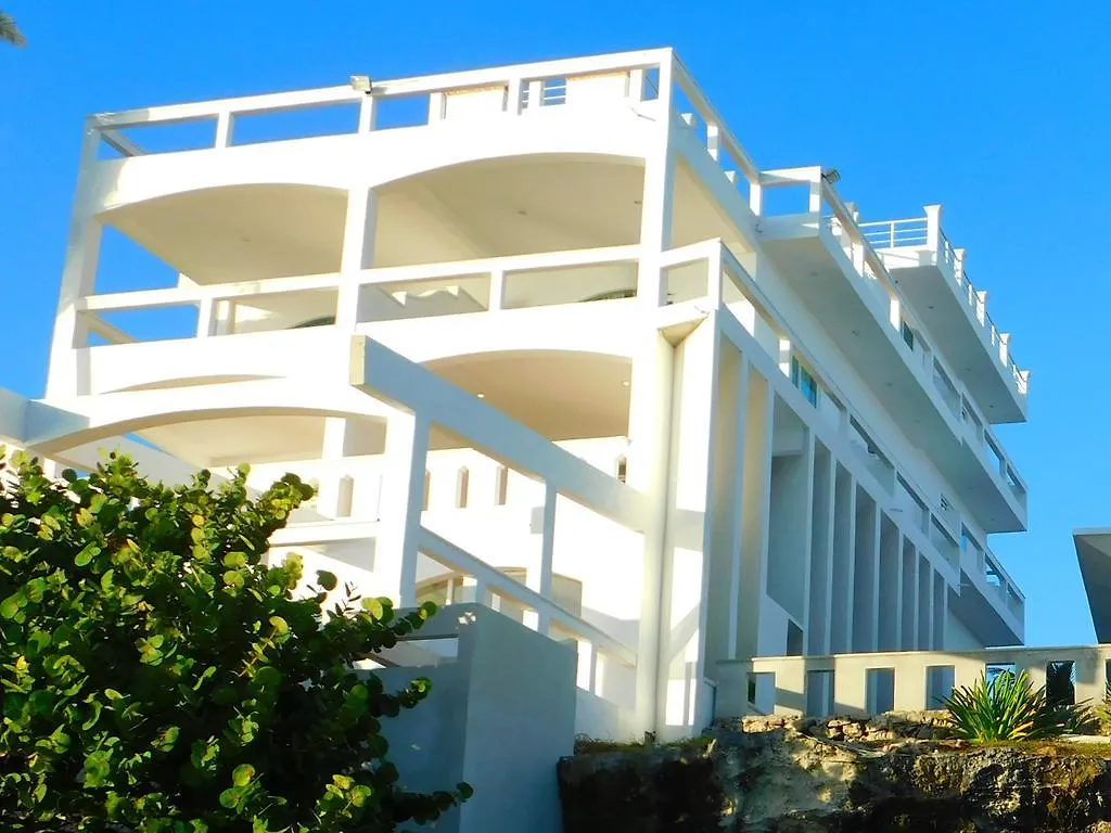 Casa Cural Y Galeria Isla Mujeres 호텔 게스트하우스