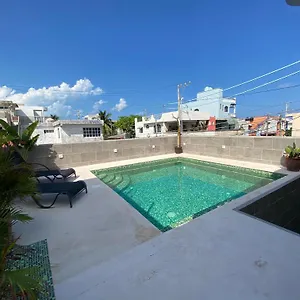 Chukum Aparthotel